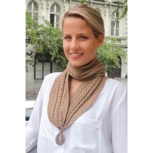 Javori Designs Diana Scarf Knitting Kit with Glass Pendant Cowl New